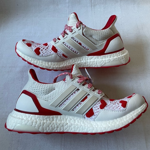 Adidas Ultra Boost 1.0 Valentine’s Day Hearts White Red Womens Size 8.5 JR5845 - Picture 7 of 10